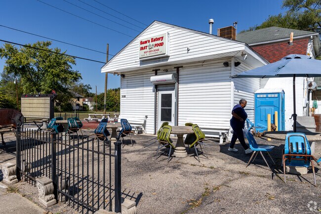 Take a walk through Edgemont to Sam's Eatery for a hot dog or sandwich.