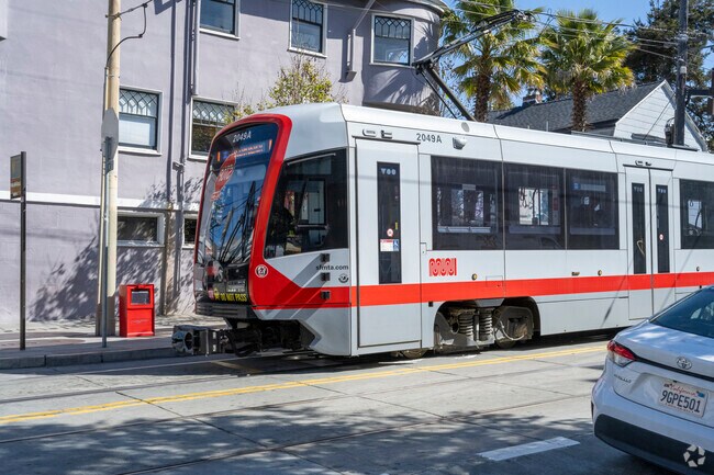 Haight-Ashbury offers great public transportation.