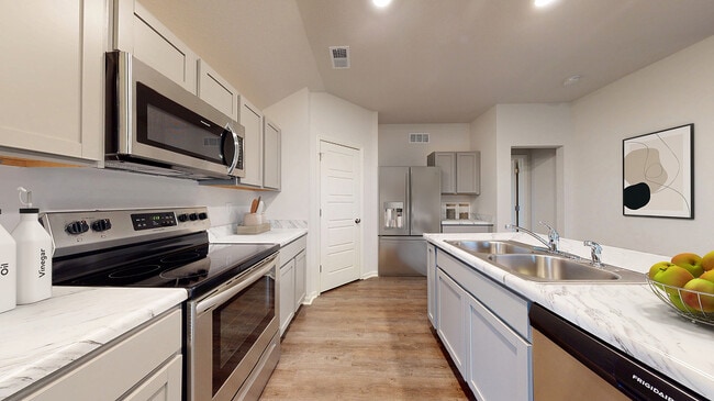 113 Powder River Dr, Beebe, AR 72012 - photo 2