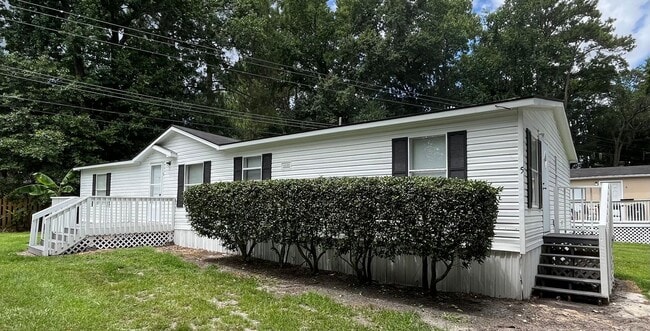 Pinewood Mobile Home Community, Savannah, GA 31406 - photo 2