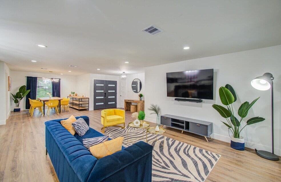 5407 Ariel St unit ID1045256P, Houston, TX 77096 - photo 1