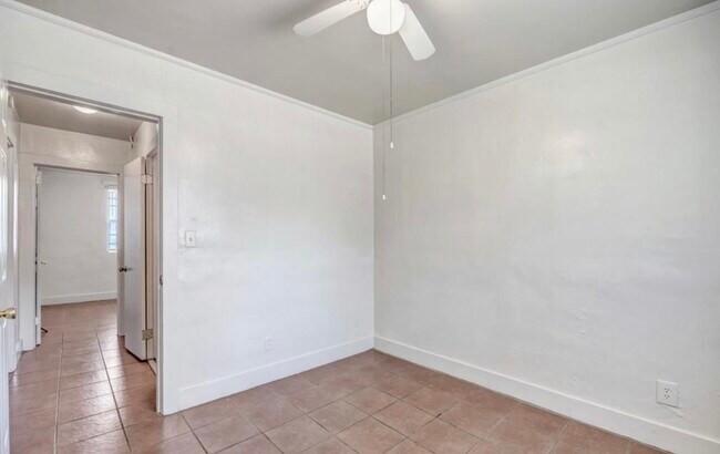2920 Moncrief Rd unit 2924 Moncrief Rd, Jacksonville, FL 32209 - photo 5