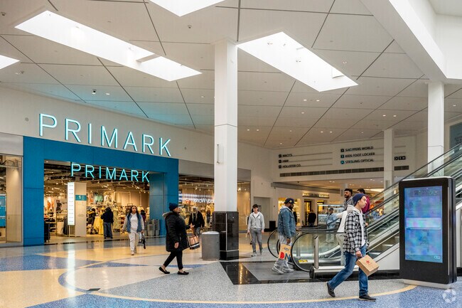 The Green Acres Mall in nearby Valley Stream offers convenient access to major retailers,