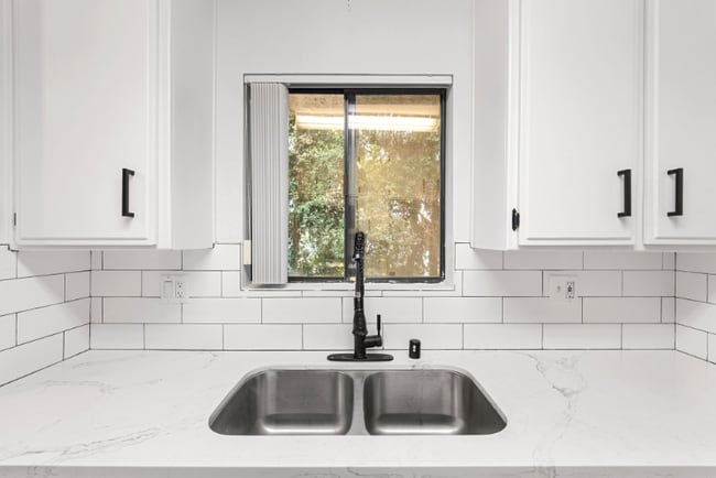 5240 Whitsett Ave unit 12, Valley Village, CA 91607 - photo 7