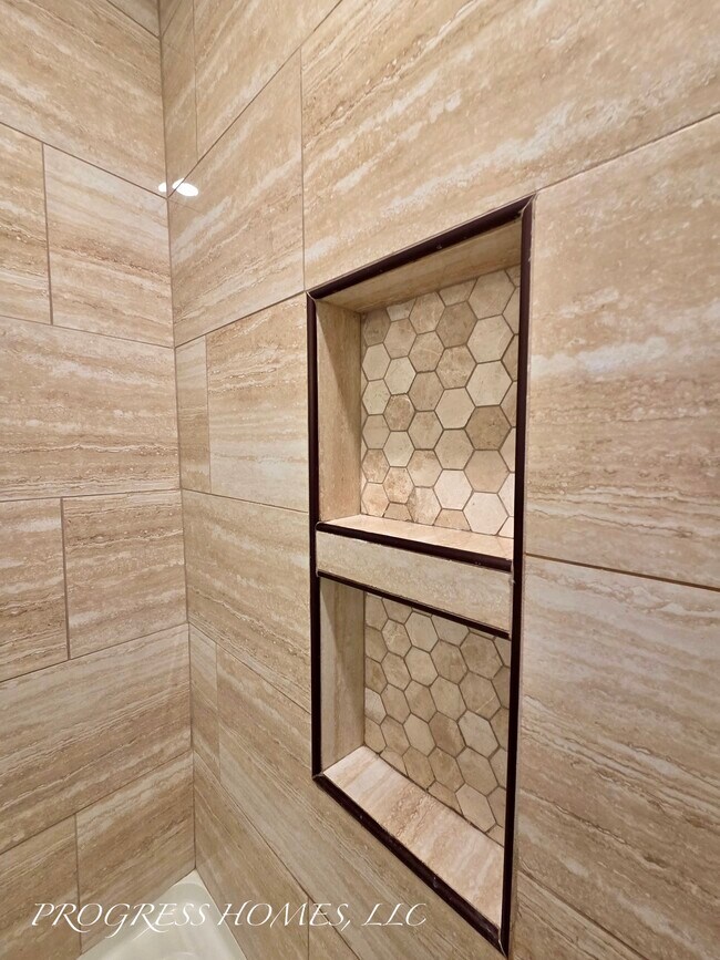 327 Larkwood Dr SW, Decatur, AL 35601 - photo 6