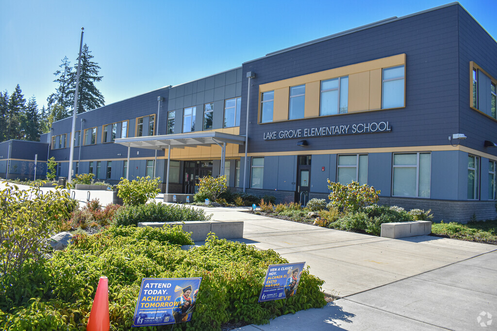 Lake Grove Elementary School serves young students in Federal Way. WA.
