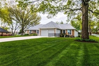 10607 W 170th Terrace, Overland Park, KS 66223