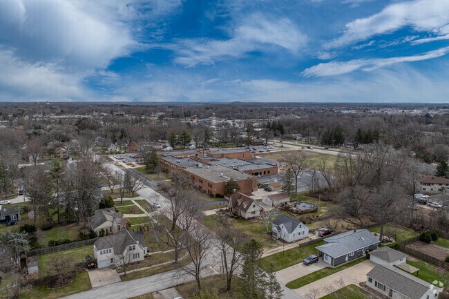An aerial view of Hales Corners Elementary School.