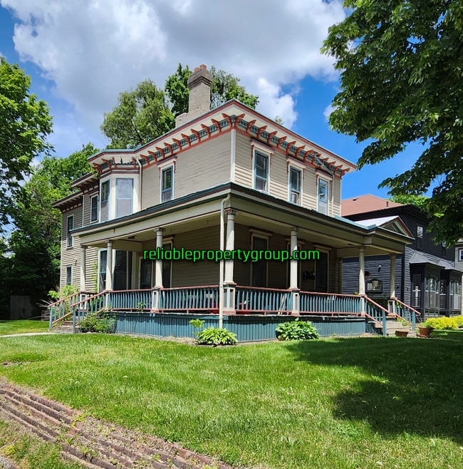 1240 W Washington Blvd Unit 4, Fort Wayne, IN 46802