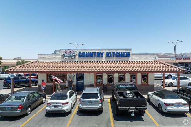 Hometown Country Kitchen in River Mountain serves up comfort food classics.