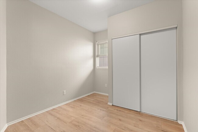 2907 E Sawyer St unit A, Long Beach, CA 90805 - photo 4