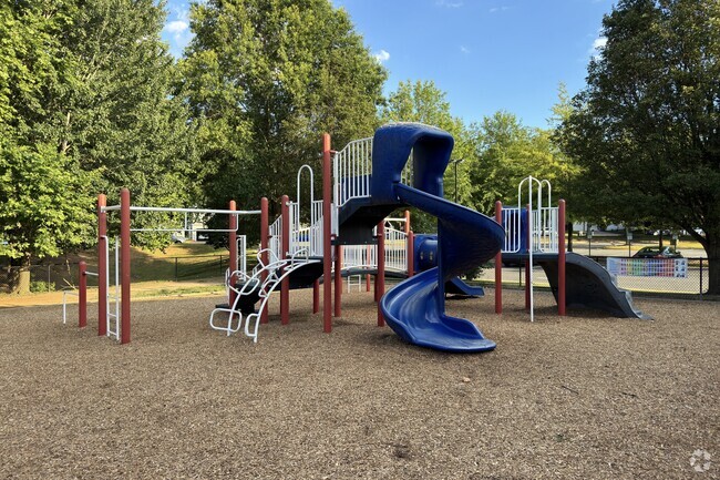 Ashland Elementary School serves the community of Manassas.