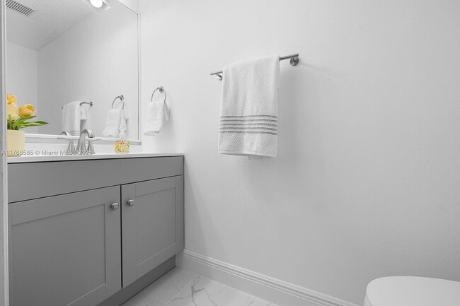 16225 Emerald Cove Rd, Weston, FL 33331 - photo 7