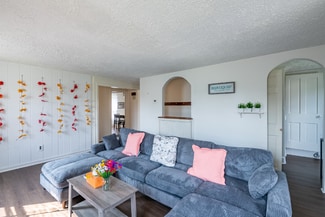 11 Maple Ave Unit 2, Paoli, PA 19301