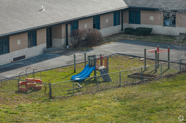 There are 292 students at Moline Elementary.