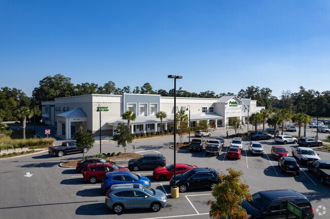 Shop for the essentials at Publix near Cypress Ridge.