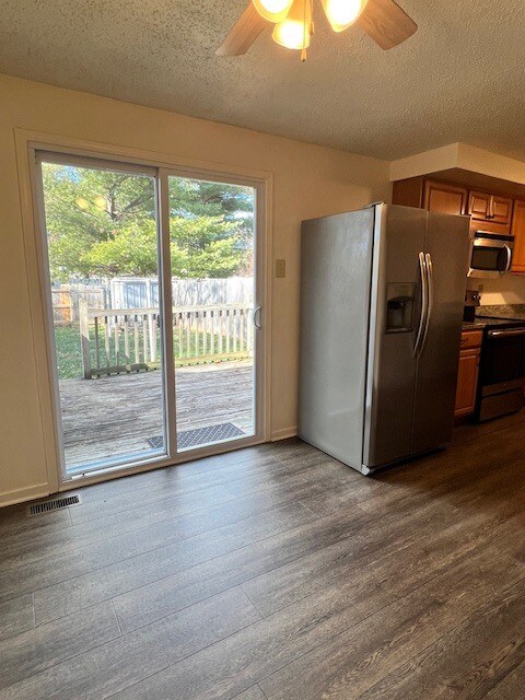 219 Lily Ct, Hagerstown, MD 21740 - photo 7