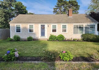 22 Huckleberry Ln, Dennis, MA 02639