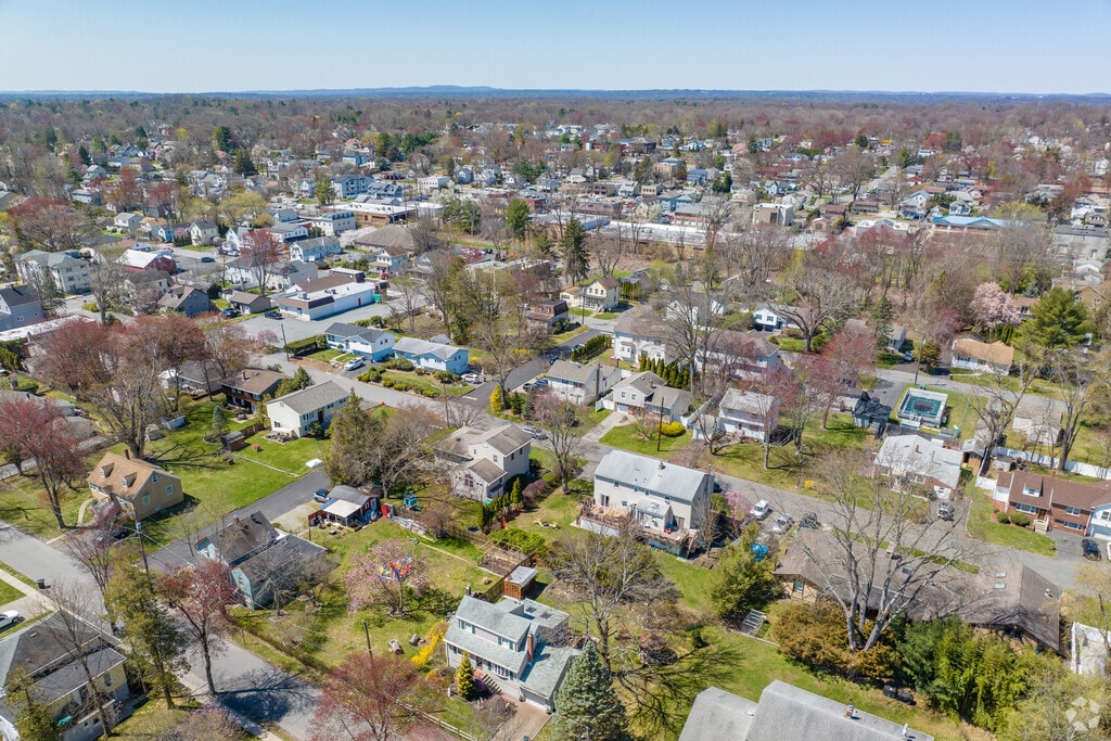 188 Livingston St, Northvale, NJ 07647 MLS 24008304