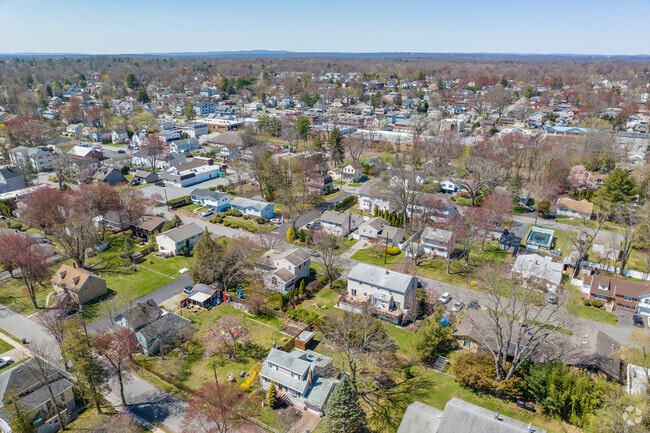 203 Snedeker Place Northvale NJ 07647 Homes com 203 Snedeker Place Northvale NJ 07647 Homes com