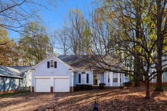 3606 Briarthorne Dr, Charlotte, NC 28269