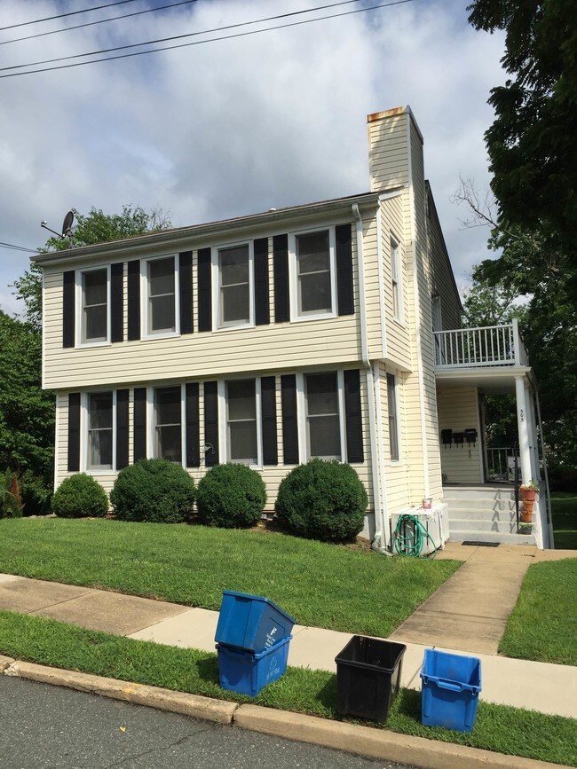 505 Hawke St unit 1, Fredericksburg, VA 22401 - photo 2