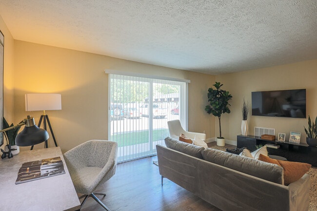 Jamestown Village Apartments, North Olmsted, OH 44070 - photo 3