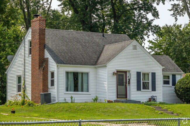 Modest Cape Cod's are prevelant in Rolling Green.