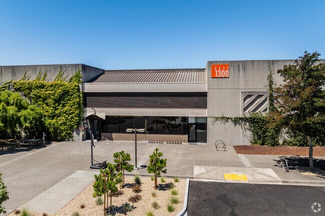 Credo High School has a spacious campus in Rohnert Park.