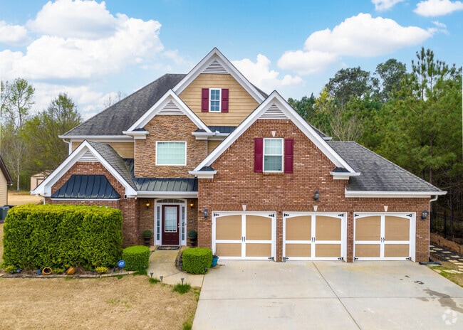 Enjoy Large Square Footage Compared to Atlanta Home Prices