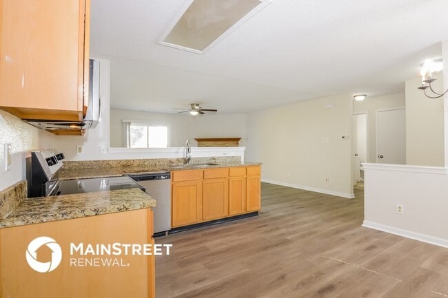 2079 Meadowlark Ln, Brownsburg, IN 46112 - photo 6