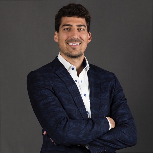Agent Photo