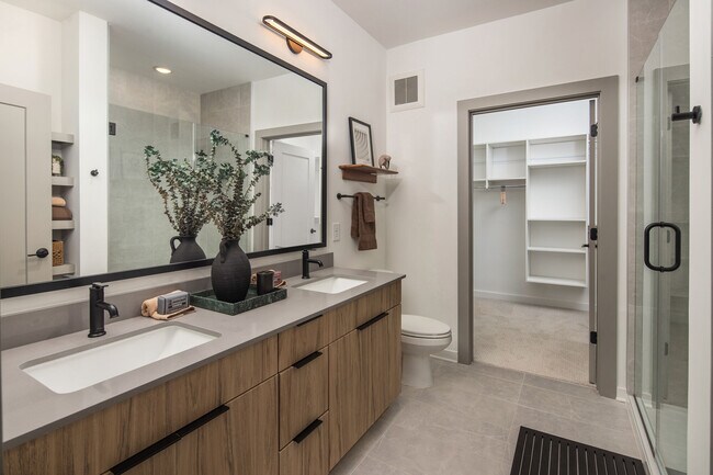 Solis Peachtree Corners, Peachtree Corners, GA 30092 - photo 7