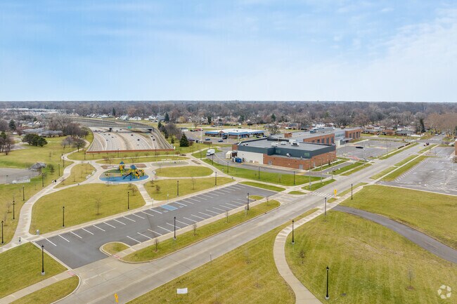 Beth Jacob in Oak Park is surrounded by green space and a park.