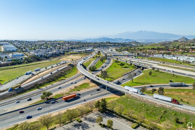 Victoriano connects to Interstate 215 that can take you throughout Riverside and San Bernardino.