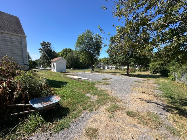 200 Lylburn Rd, Middletown, OH 45044 - photo 3