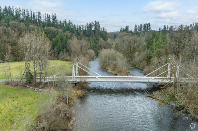 Spend some time on the Green River in Flaming Geyser State Park.