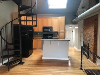 1018 Bingham St, Pittsburgh, PA 15203
