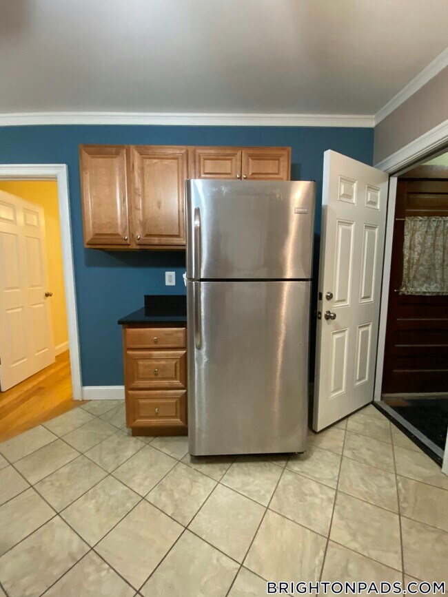 38 Turner St Unit 1, Boston, MA 02135
