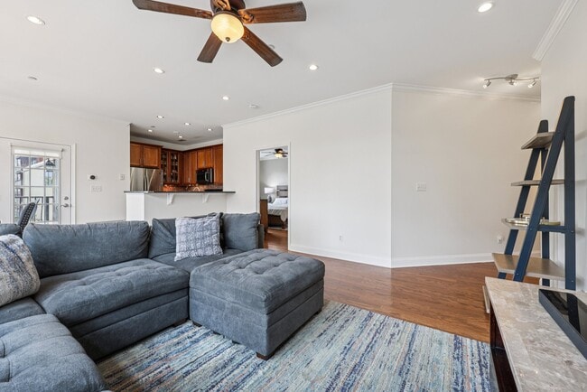 Wellington Greene unit 202, Port Chester, NY 10573 - photo 6