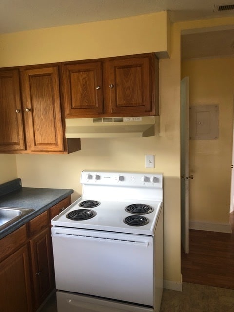 923 Main St, Gatesville, NC 27938 - photo 6