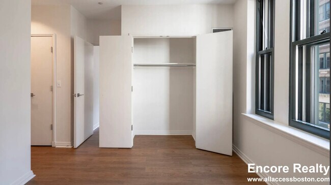 1 India St unit 4I, Boston, MA 02109 - photo 5