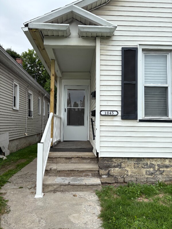 1045 Hudson Ave Unit Front (Apt 1), Rochester, NY 14621