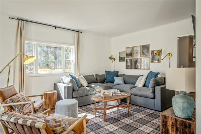 117 Pond Rd unit ID1332406P, Long Pond, PA 18334 - photo 4