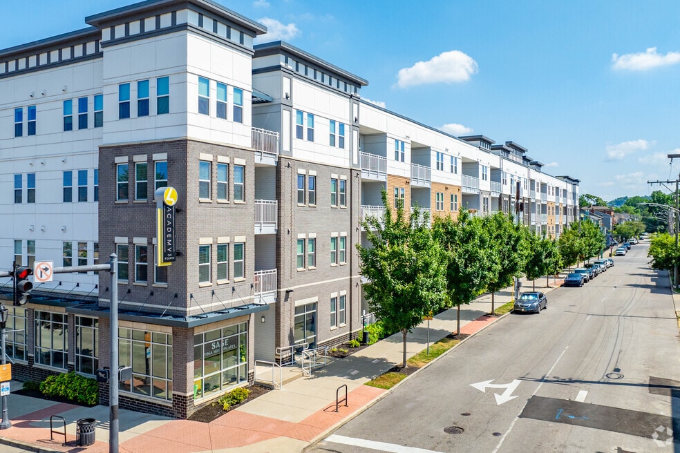 Academy on Fourth, Newport, KY 41071 - photo 1