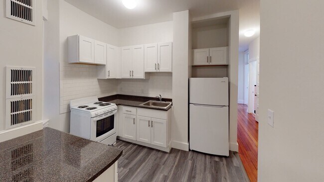 1789 Beacon St unit 1, Brookline, MA 02445 - photo 7