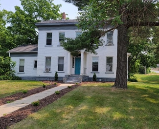 129 S 2nd St, Le Sueur, MN 56058