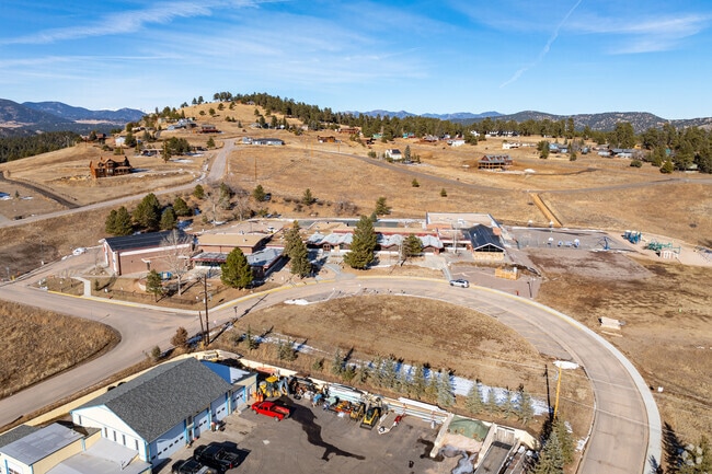 Parmalee Elementary School in Indian Hills has a student-teacher ratio of 15 to 1.