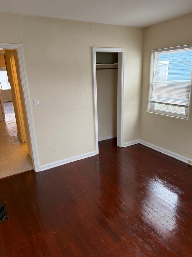 1109 Lafayette Ave unit 1, Middletown, OH 45044 - photo 3