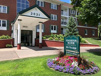 2021 Edgerton St N, Maplewood, MN 55117
